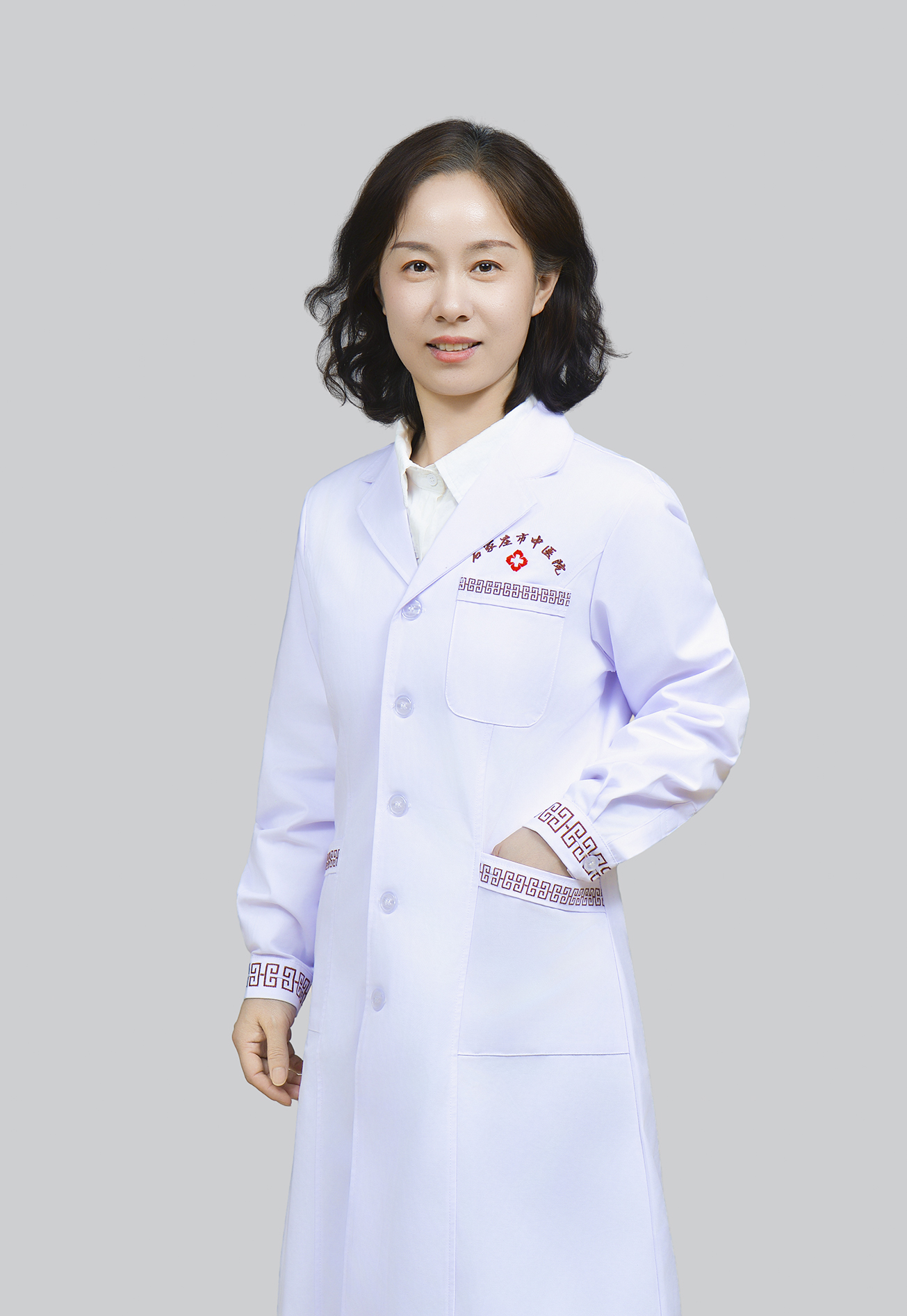 张莉红—主治中医师 医学硕士